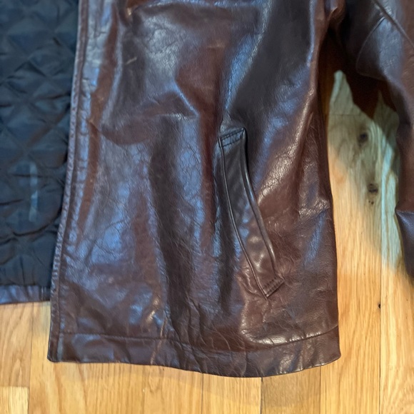 Vintage Gap Leather Jacket!!!! - Picture 5 of 9
